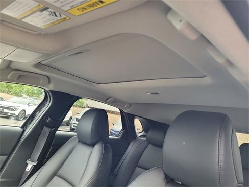 Used 2024 MAZDA CX-30 2.5 Turbo w/ Premium Package image 8