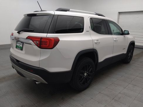 Used 2018 GMC Acadia SLT FWD image 9