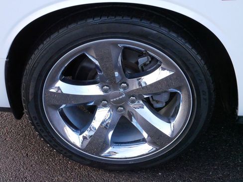 Used 2013 Dodge Challenger R/T image 15