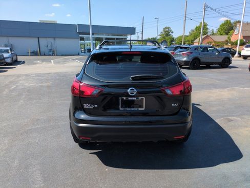 Used 2018 Nissan Rogue Sport SV FWD image 6