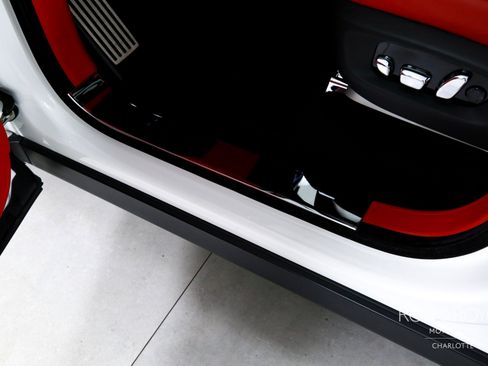 Used 2020 Rolls-Royce Cullinan image 16