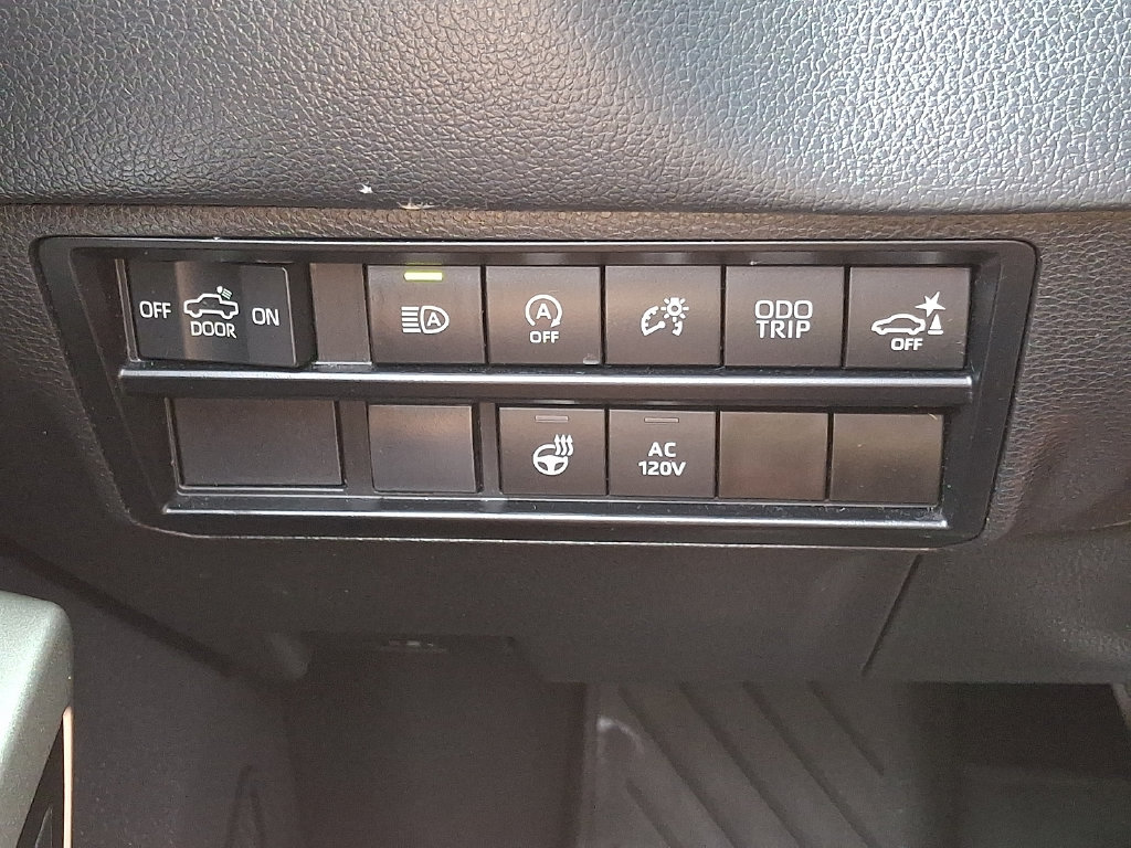 Used 2022 Toyota Tundra Limited AWD/4WD image 30
