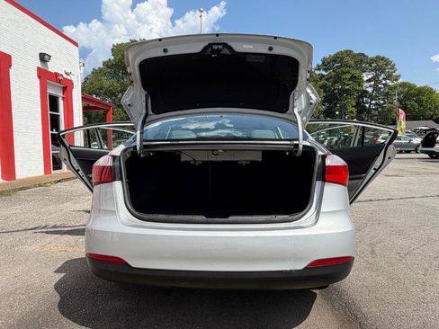 Used 2016 Kia Forte LX FWD image 34