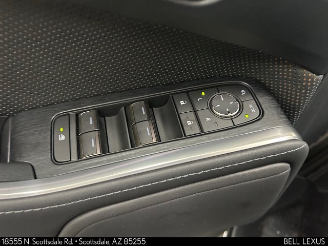Used 2026 Lexus GX 550 w/ Accessory Package (2T) AWD/4WD image 20