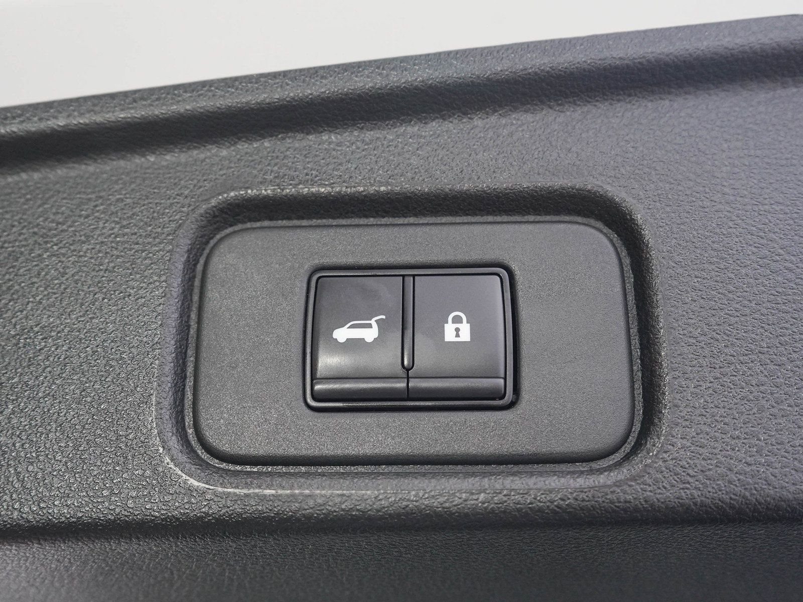 Used 2024 Nissan Pathfinder SL w/ SL Premium Package AWD/4WD image 11