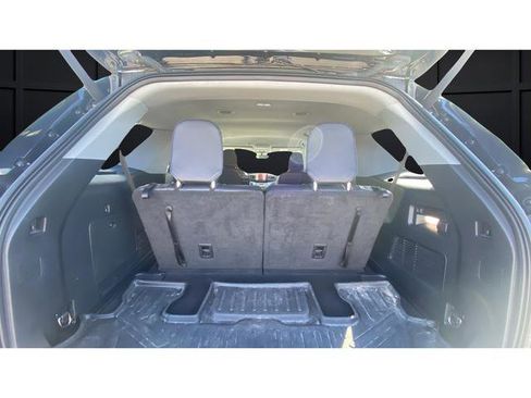 Used 2022 Ford Explorer XLT w/ Equipment Group 202A AWD/4WD image 26