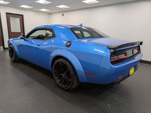 Used 2023 Dodge Challenger SRT Hellcat image 6