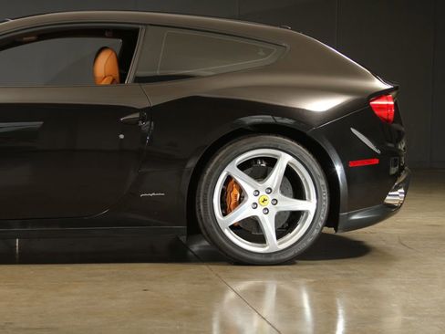 Used 2016 Ferrari FF image 48