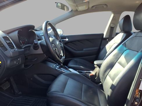 Used 2018 Kia Forte EX image 19