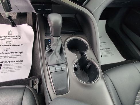 Used 2023 Toyota Camry SE image 22