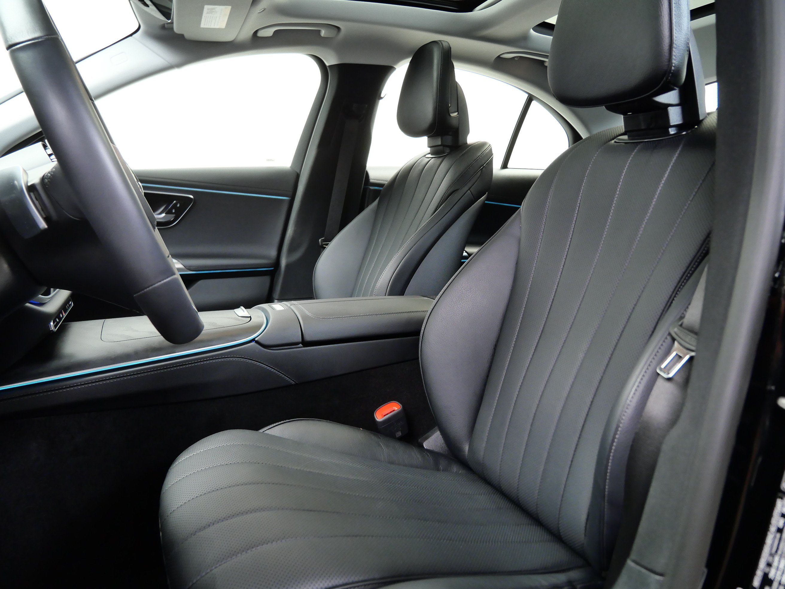 Used 2024 Mercedes-Benz E 450 4MATIC Sedan image 15
