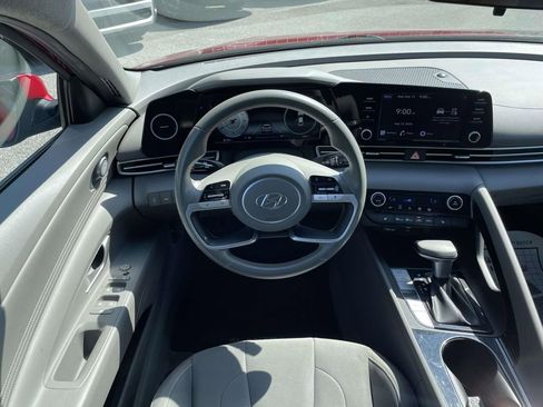 Used 2021 Hyundai Elantra SEL w/ Convenience Package FWD image 14