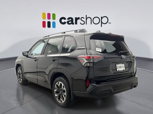Used 2026 Subaru Forester Premium AWD/4WD image 3
