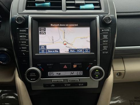 Used 2013 Toyota Camry XLE w/ Leather Pkg image 33