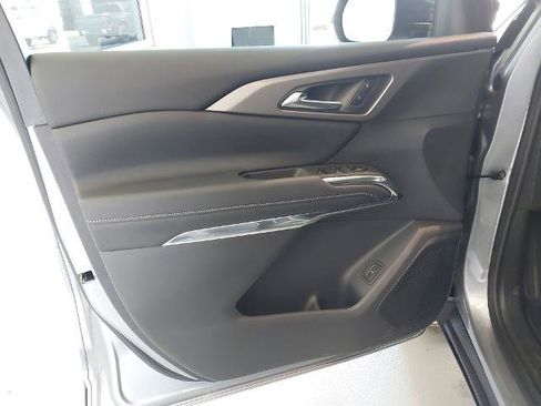 New 2026 Chevrolet Traverse LT w/ Driver Confidence Package AWD/4WD image 25
