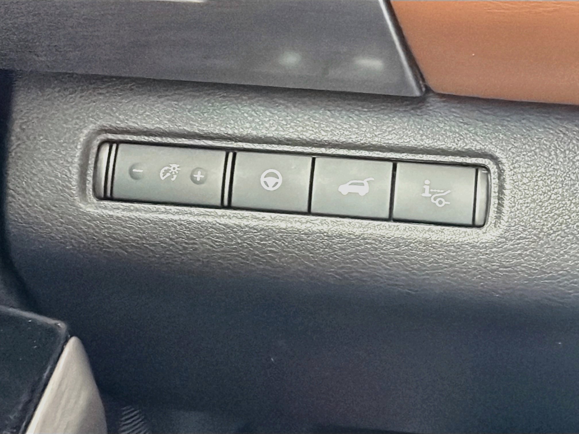 Used 2024 Nissan Pathfinder Platinum FWD image 36