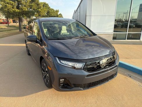 New 2026 Honda Odyssey Elite image 2