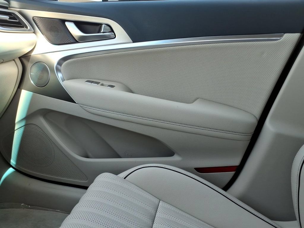 Used 2026 Genesis G70 2.5T Prestige RWD image 26