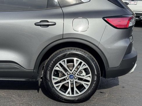 Used 2022 Ford Escape SEL image 37