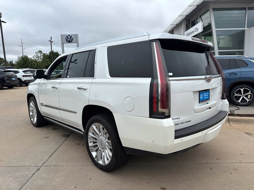 Used 2018 Cadillac Escalade Platinum AWD/4WD image 7