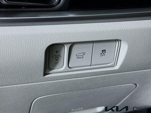 Certified 2025 Kia Sorento EX w/ Panoramic Sunroof Package image 10