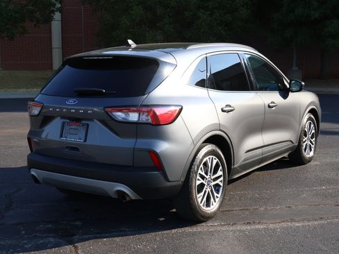 Used 2022 Ford Escape SEL w/ Technology Package FWD image 32