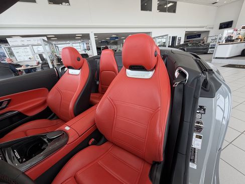 Used 2023 Mercedes-Benz SL 55 AMG 4MATIC image 26