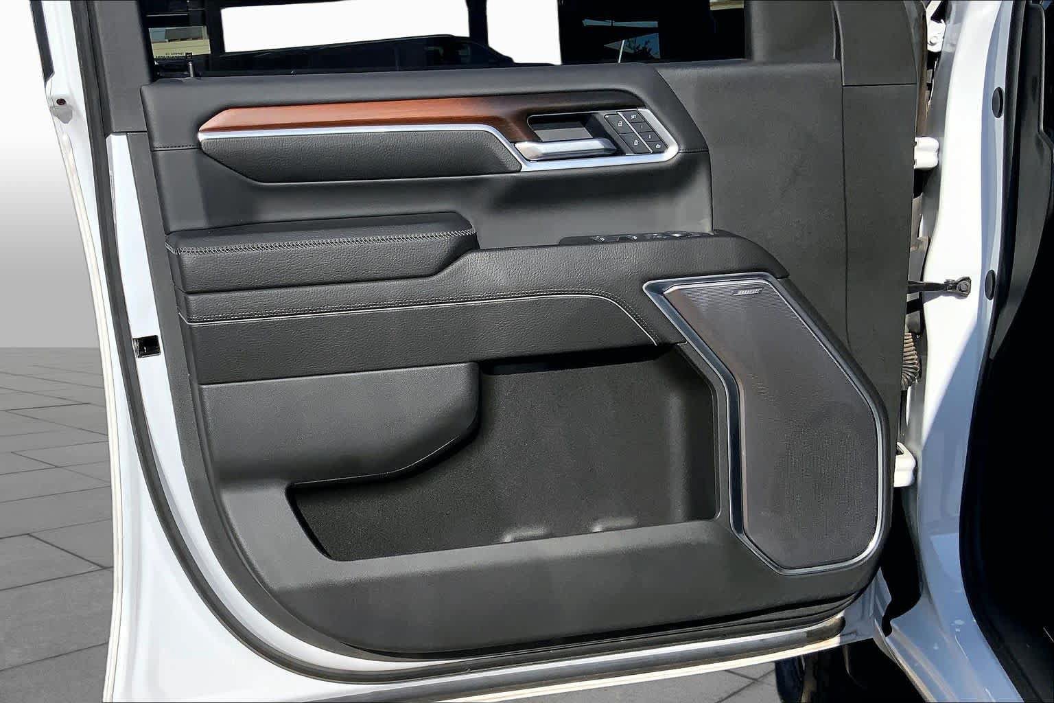 Certified 2025 GMC Sierra 2500 Denali w/ Denali Reserve Package AWD/4WD image 19