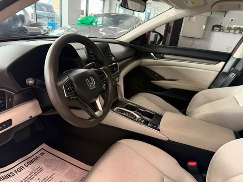 Used 2020 Honda Accord Hybrid image 18