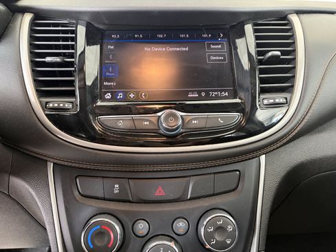 Used 2020 Chevrolet Trax LS w/ Tint and Cruise Package FWD image 14