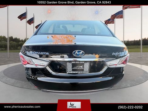 Used 2013 Hyundai Sonata Hybrid image 7