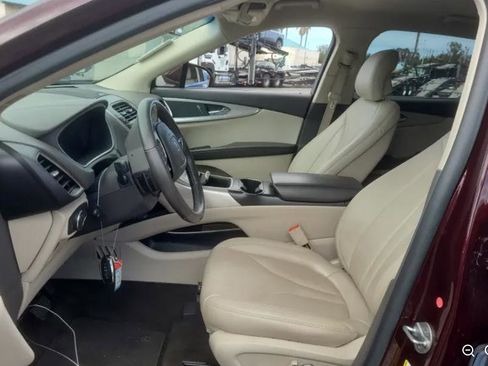 Used 2019 Lincoln Nautilus Premier AWD/4WD image 7