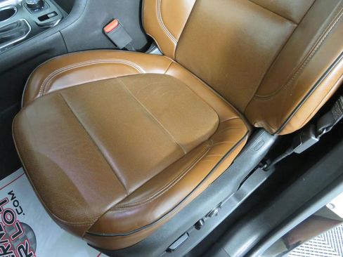 Used 2018 Chevrolet Traverse High Country image 38