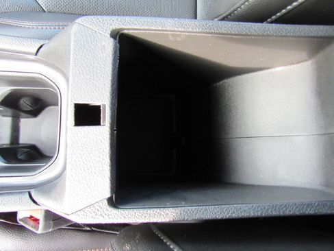 Used 2023 Jeep Compass Latitude image 33