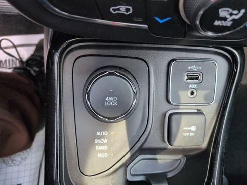Used 2020 Jeep Compass Limited AWD/4WD image 41