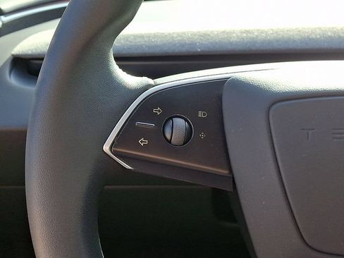 Used 2025 Tesla Model 3 Long Range RWD image 24