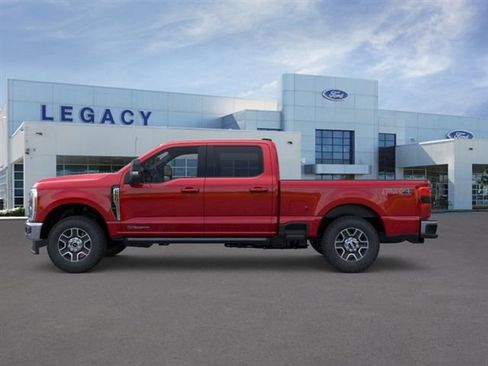 New 2026 Ford F250 Lariat w/ FX4 Off-Road Package AWD/4WD image 3