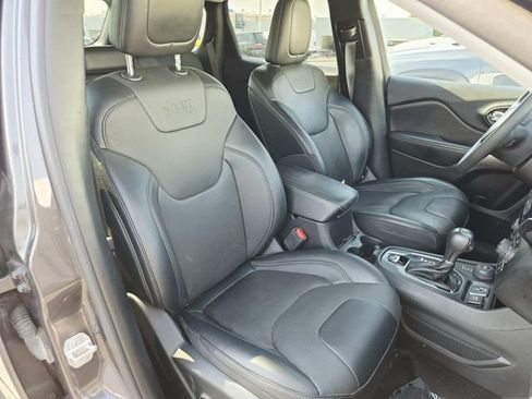 Used 2022 Jeep Cherokee Limited w/ Elite Package AWD/4WD image 13