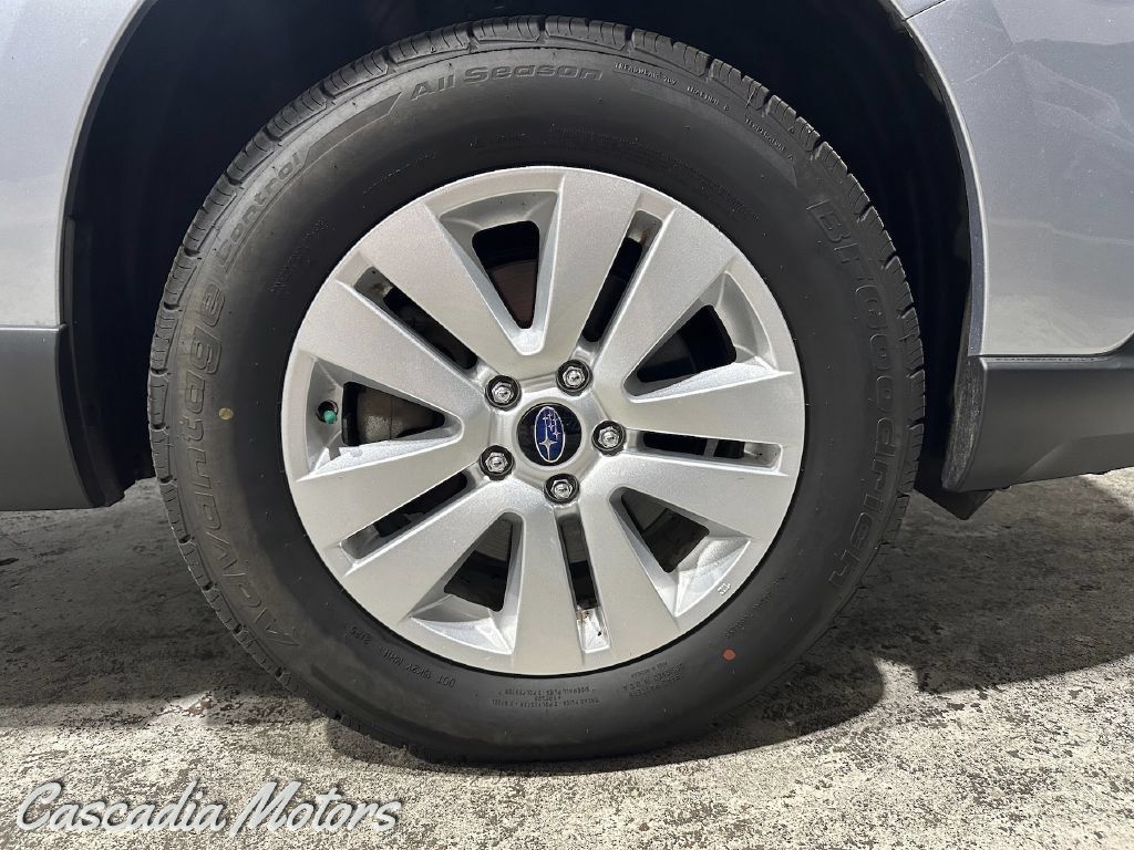 Used 2017 Subaru Outback 2.5i AWD/4WD image 32