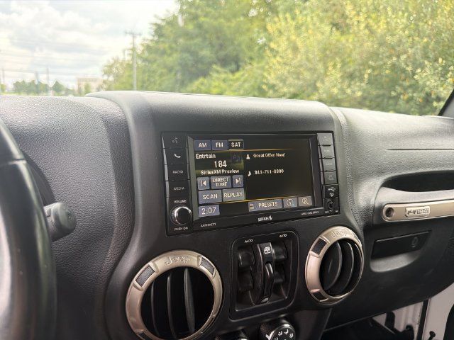Used 2017 Jeep Wrangler Unlimited Sahara AWD/4WD image 22