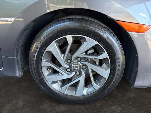 Used 2017 Honda Civic EX image 39