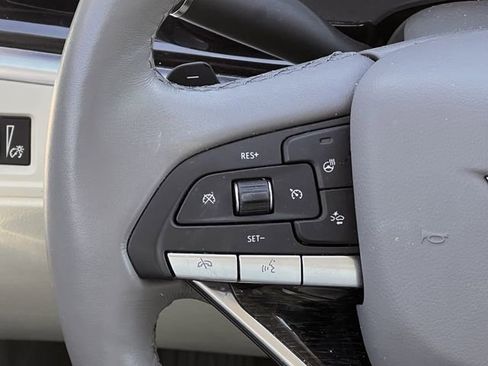 Certified 2023 Cadillac XT6 Premium Luxury image 15