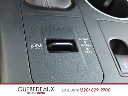 Used 2023 Toyota Highlander LE FWD image 20