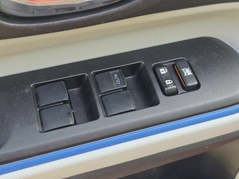 Used 2013 Toyota Prius C Three FWD image 18