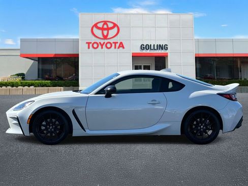 New 2026 Toyota GR86 Premium RWD image 5