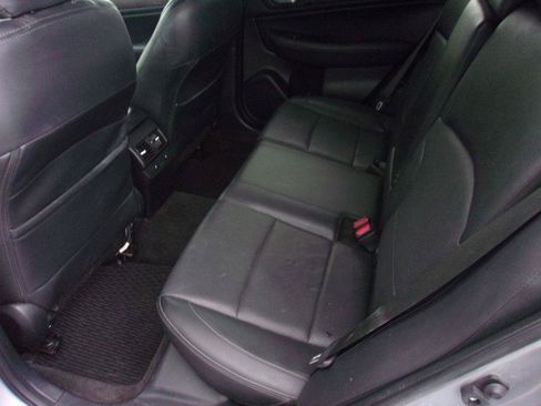 Used 2015 Subaru Outback 2.5i Limited AWD/4WD image 9