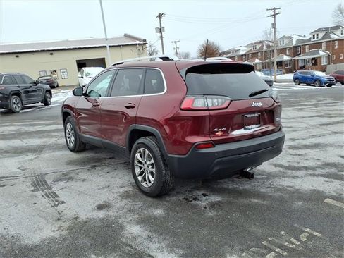 Certified 2019 Jeep Cherokee Latitude Plus w/ Cold Weather Group image 5