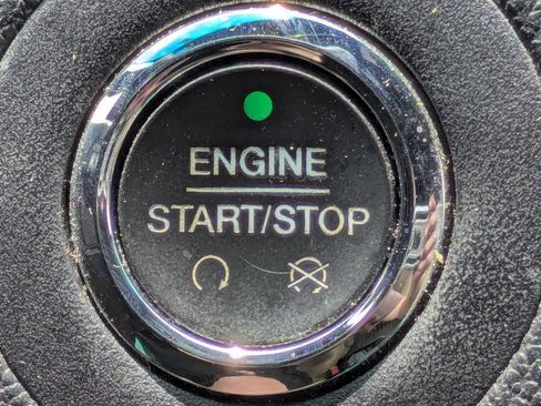 Used 2016 Ford Explorer Limited image 29