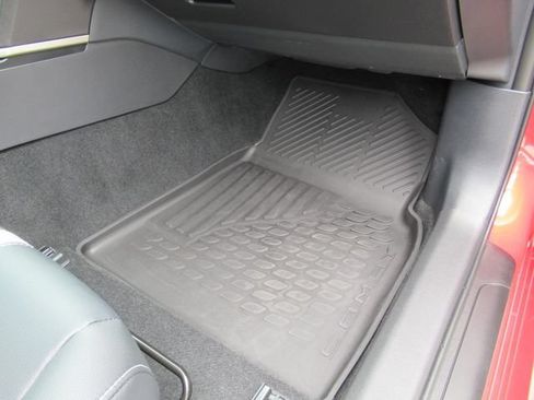 Used 2026 Toyota Camry Hybrid FWD image 30