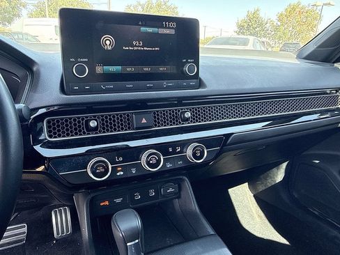 Used 2025 Honda Civic Sport image 19